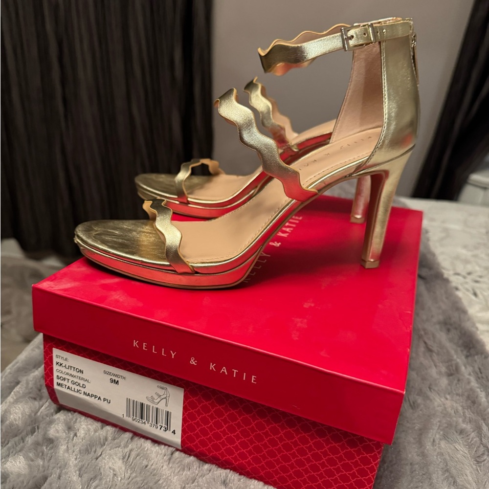 Kelly and Katie Gold strappy sandals